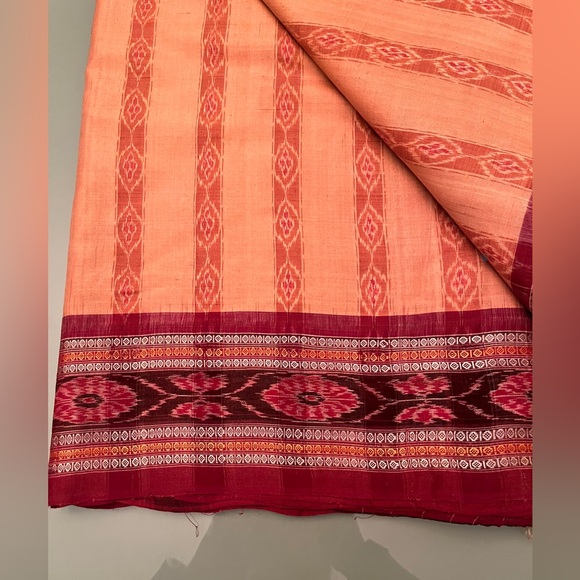 Fabindia style Ikat handwoven 100% cotton stunning saree salmon 🍣 & burgundy NEW - Picture 2 of 15